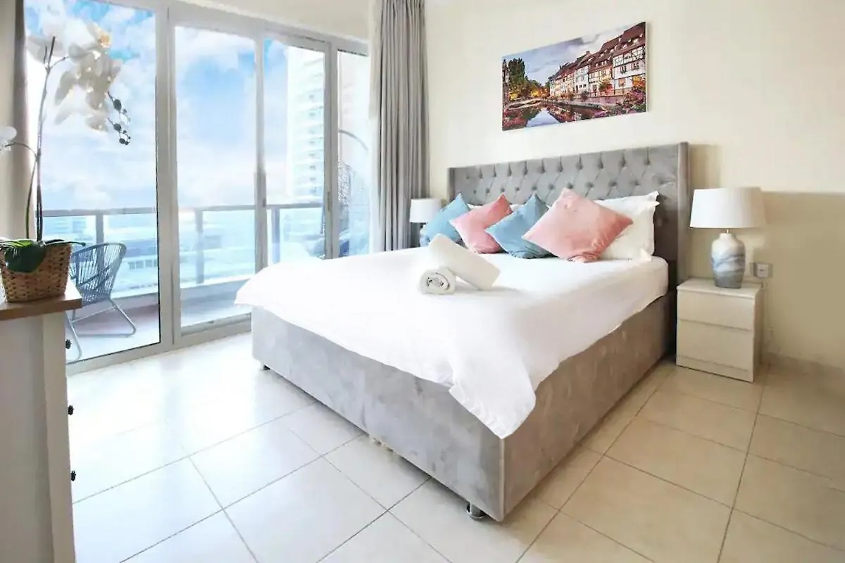 1Bedroom Apartment In Dubai Marina Near To Beach & Metro Z1006 0*,  アラブ首長国連邦
